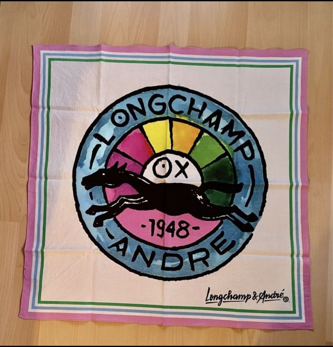 Longchamp Foulard & Sciarpe: Foulard Lomgchamp en coton cheval – Nuovo (secondo la descrizione) da Lausanne venduto da Cognitia