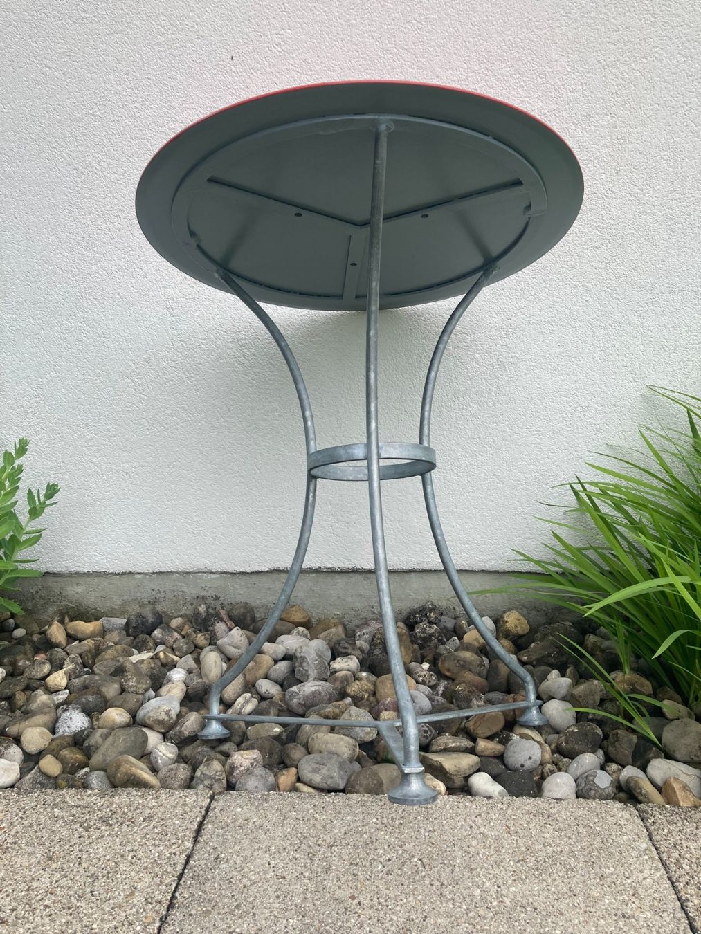 Tavoli: Antiker Gartentisch – Usato da Wil SG venduto da Pin05 5