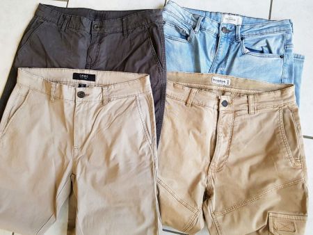 4 Stk. Lange Hosen + Jeans für Jungs Gr.29, Paket