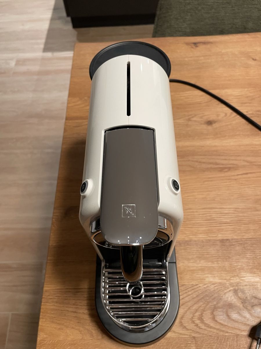 Nespresso Macchine per caffè & Macchine per espresso: Nespresso Kaffeemaschine  – Usato da Niederwil SG venduto da mar_8229 1