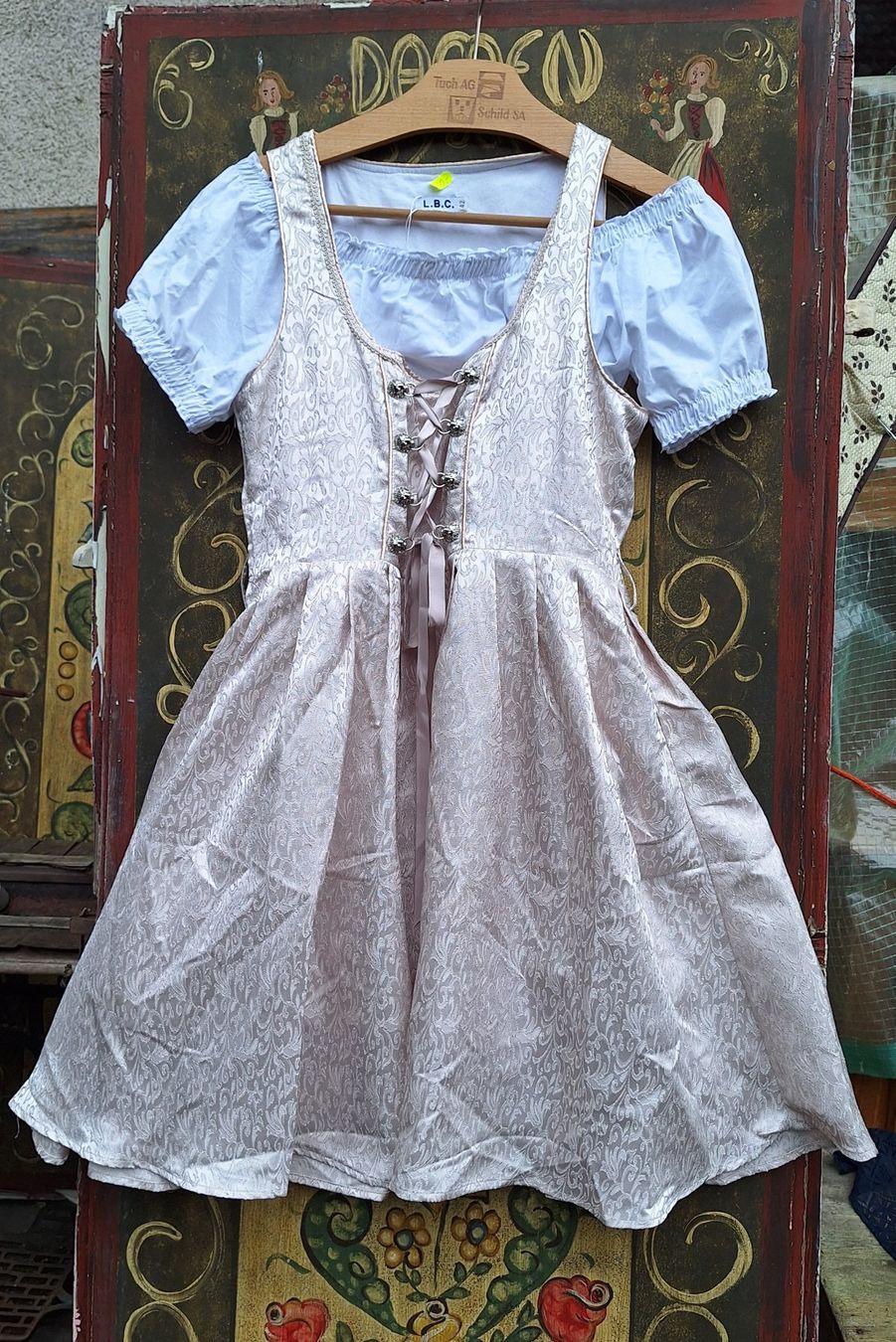 Vestiti: Süsses Dirndl mit Schürze – Nuovo (secondo la descrizione) da Weinfelden venduto da JoeBaer