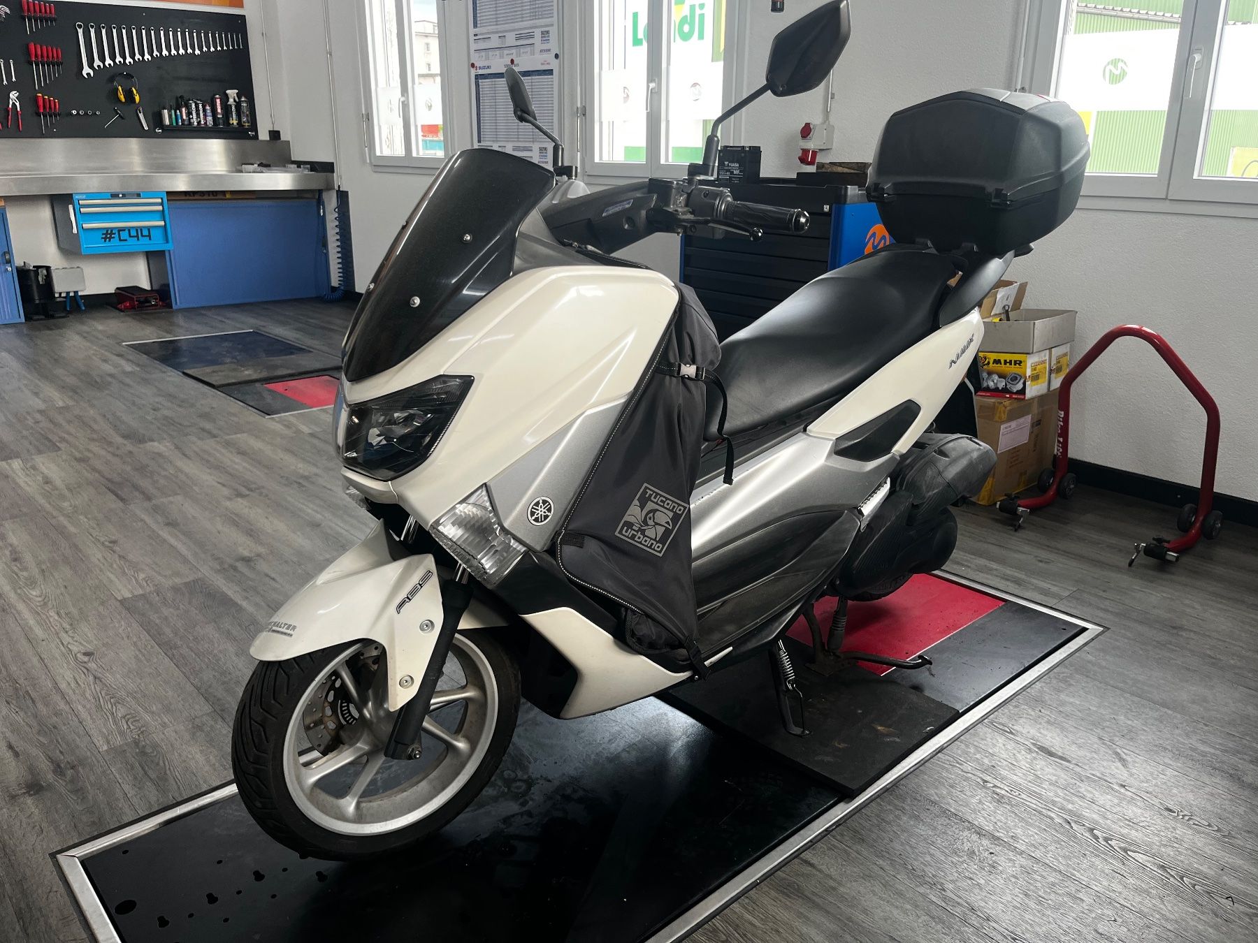 Yamaha Scooters: Yamaha NMAX 125 Roller – Defekt aus Laufen von Dreier_Motos_AG 1