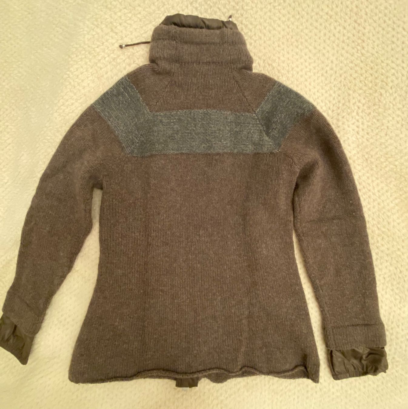 Maglioni & Felpe: Warme Pullover von Rivamonti, Cucinelli Group – Usato da Triesen venduto da vla_z6rh 1