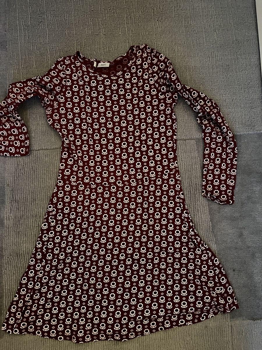 Vestiti & Gonne: Bordeaux Kleid mit Blumenmuster, Grösse 164 / 170 – Usato da Bern venduto da fla_yj25 1