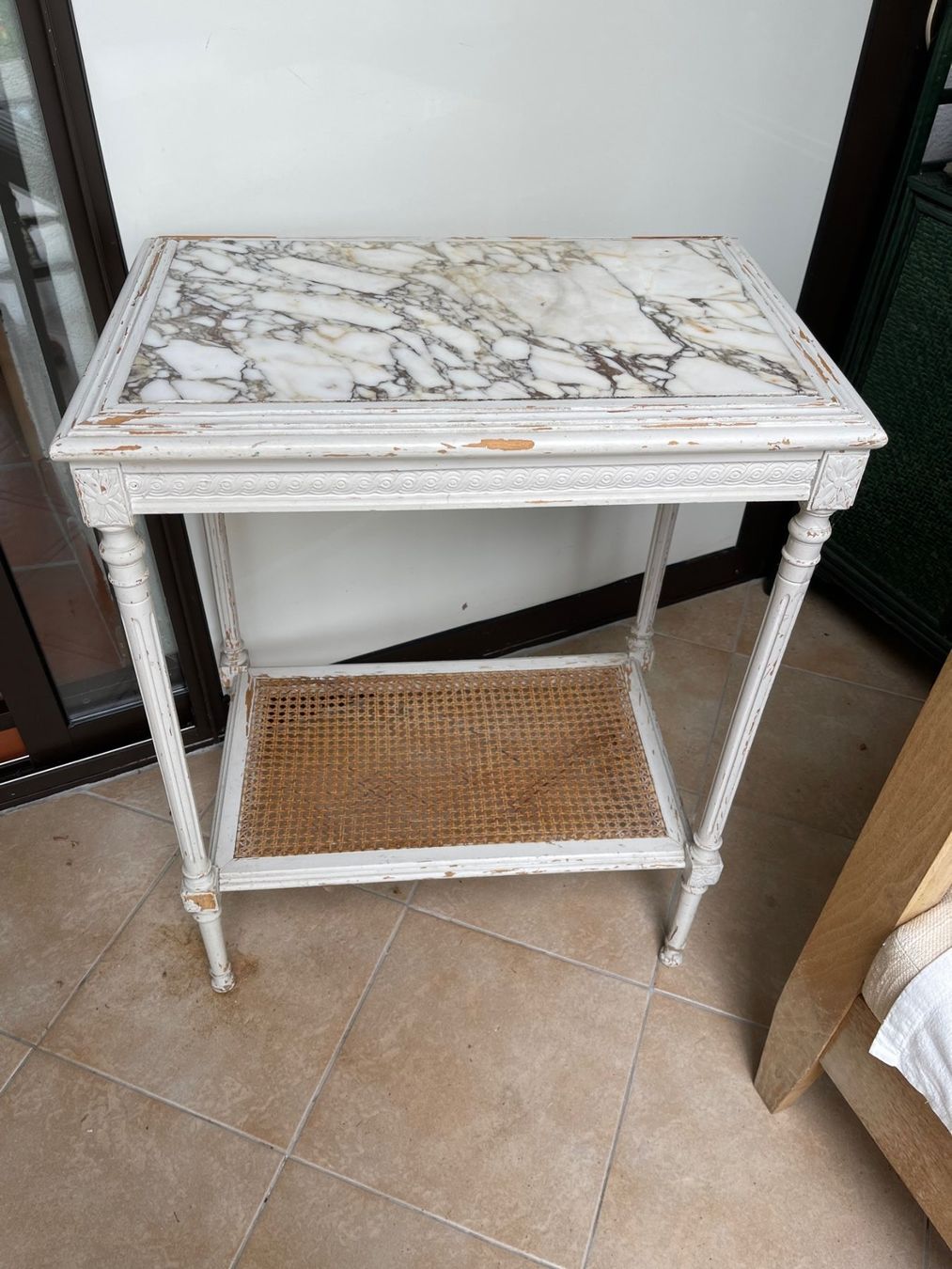 Schminktische: Coiffeuse style Louis XVI avec tabouret et table d'appoint – Gebraucht aus La Croix (Lutry) von Sporades 7