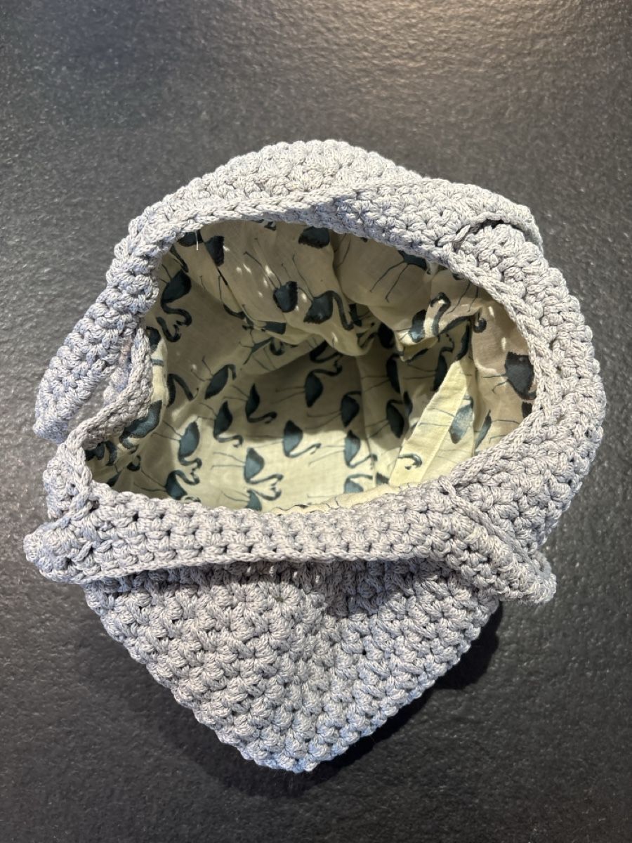 Borse da donna: Handgehäckelte Tasche/Hellgrau – Nuovo (secondo la descrizione) da Appenzell venduto da babet01 3