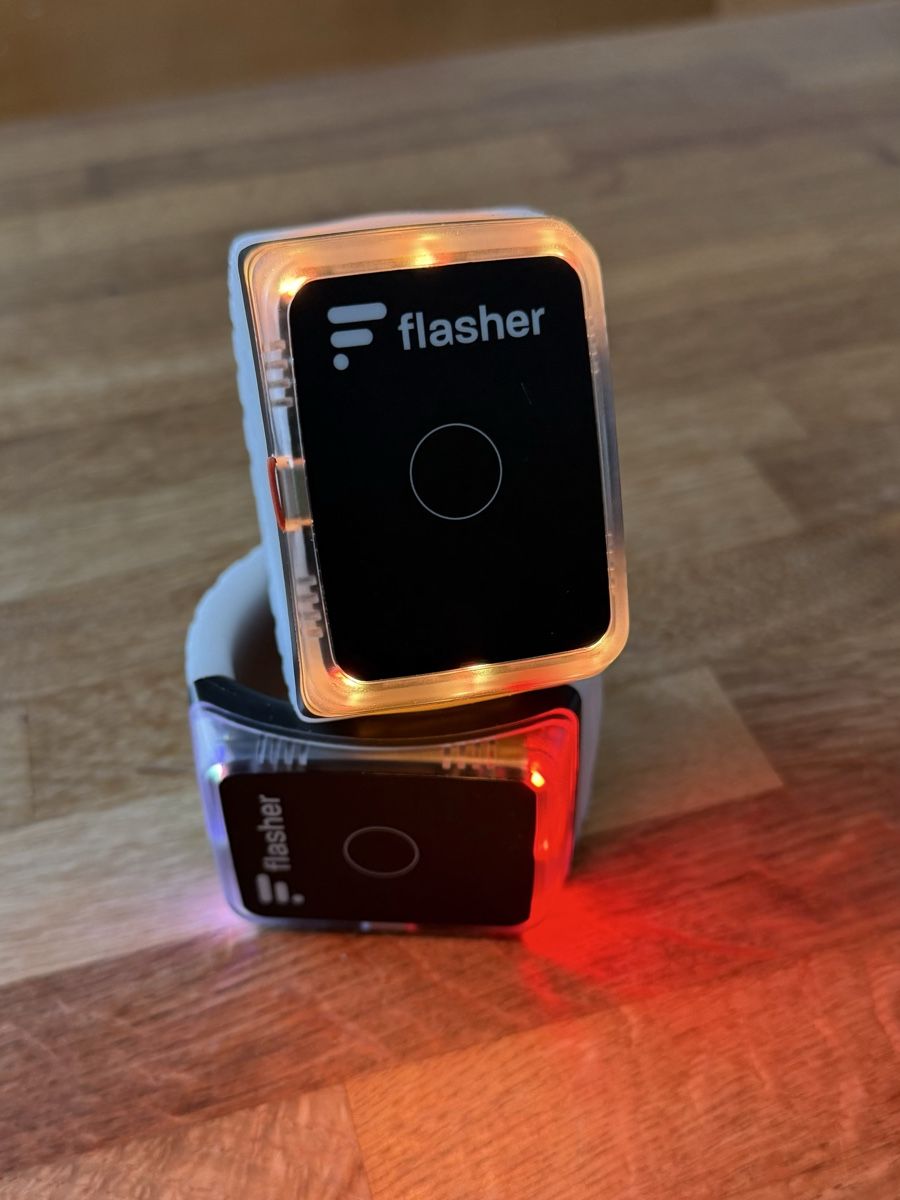 Ersatzteile: Velo Blinkerarmband „Flasher“ – Gebraucht aus Speicherschwendi von Goatkeeper