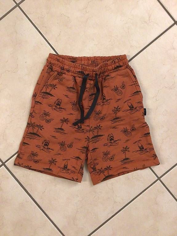 Pantaloni: Kurze Hose Größe 128/134 – Usato da Zimmerwald venduto da wuff81