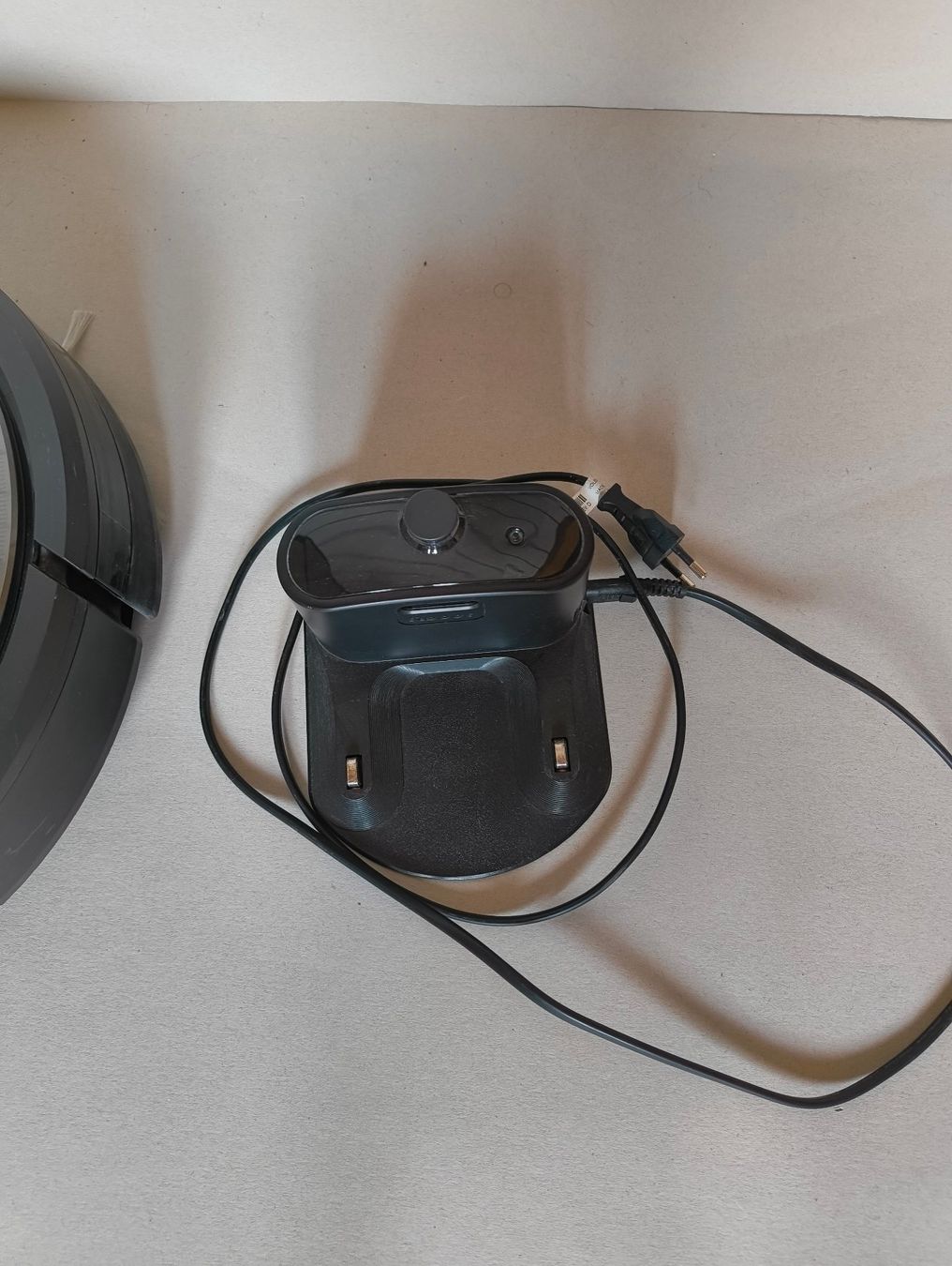 Irobot Staubsauger & Zubehör: Staubsauger iRobot Roomba 960 – Gebraucht aus Hittnau von Riven66 1