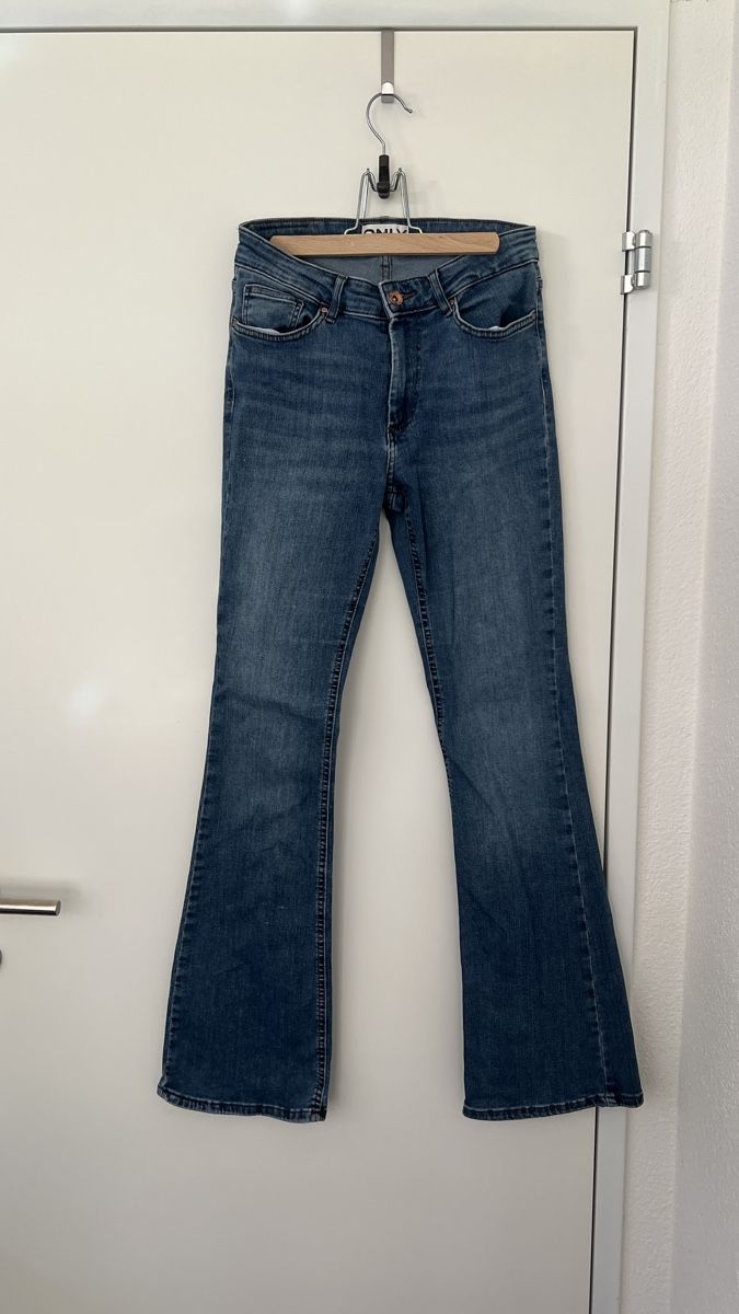 Only Jeans: ONLY Flared Jeans Blau – Usato da Wermatswil venduto da Jara.a.s