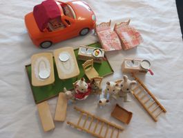 Süssi Tierli Familie mit Auto & Möbel von Sylvanian Families