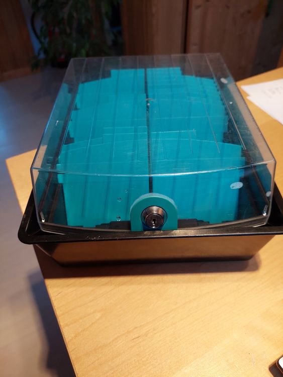 3.5 Zoll Disketten Aufbewahrungsbox abschliessbar (Gebraucht) in Ried ...