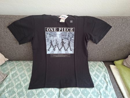 UNIQLO ONE PIECE UT ARCHIVE/Anime T-Shirt New/Japan/Black!!
