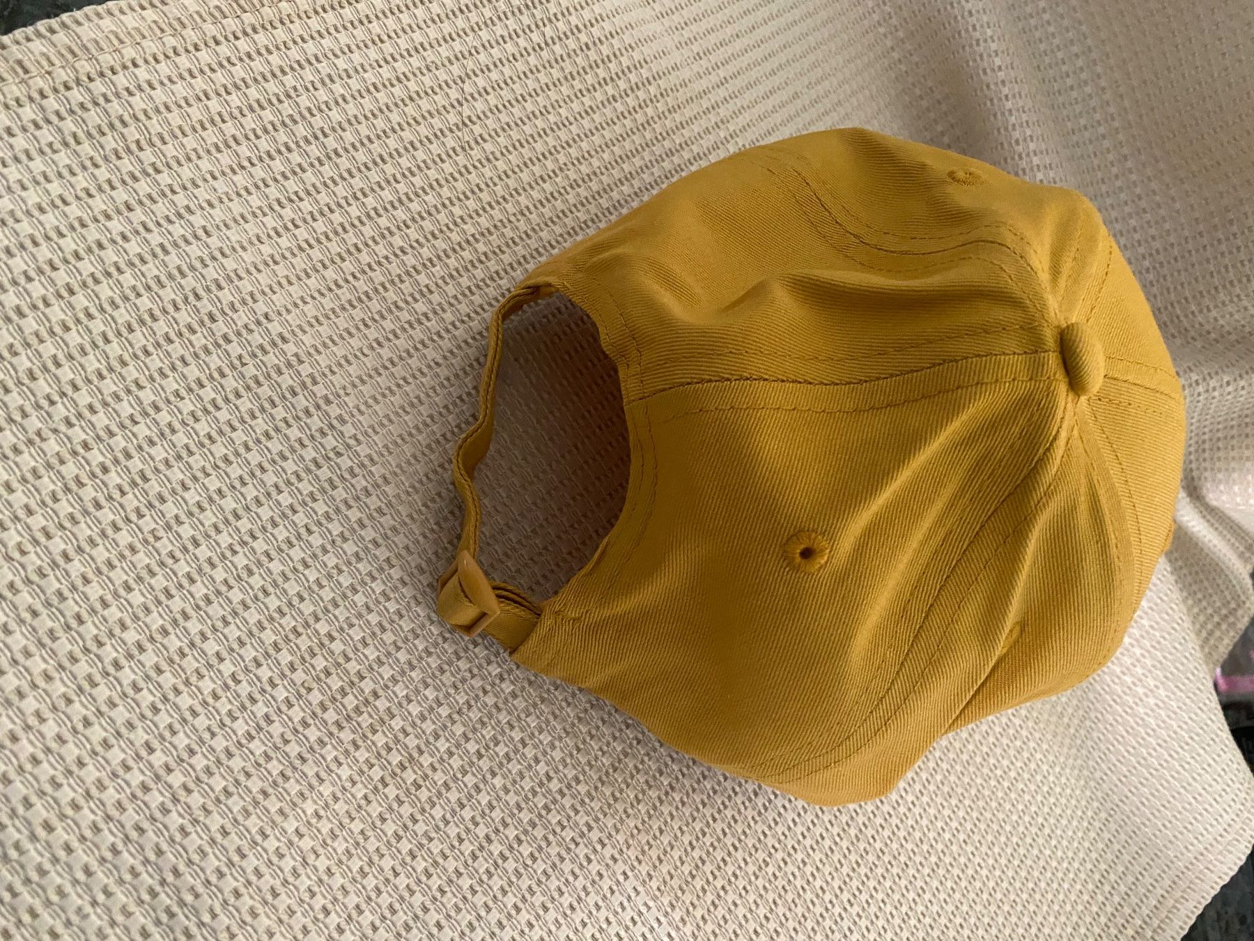 Autres vêtements garçon: Kinder Cap senfgelb  mit CH Logo – Neuf (Voir description) à Allenwinden par Obalu 2