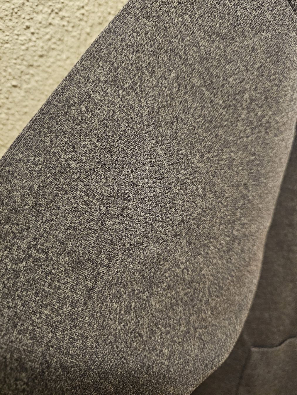 Globus Giacche: Globus, schlichte Strickjacke, Gr. M, Grau/Rosa  – Nuovo (secondo la descrizione) da Bern venduto da Oscarella 4