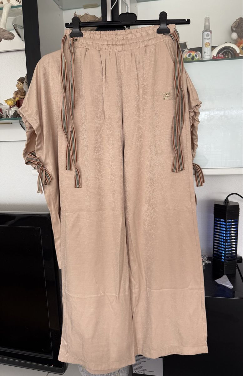 Completi & Tailleur: Loro Piana Anzug Gr.S NEU – Nuovo e nell'imballaggio originale da Reinach AG venduto da innamac 3