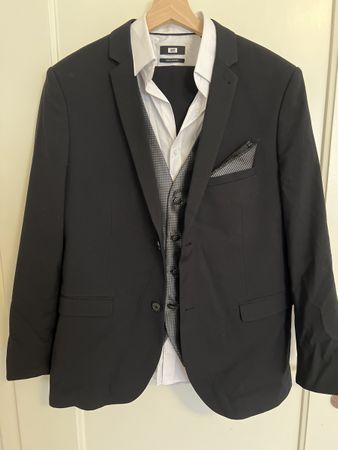 Kompletter Anzug (Marke WE)