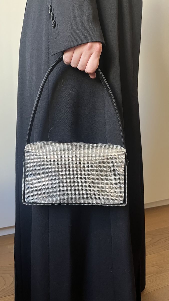 Arket Borse da donna: Borsa ARKET a spalla argentata con strass nuova – Nuovo (secondo la descrizione) da Lugano venduto da yul_fhg2 1