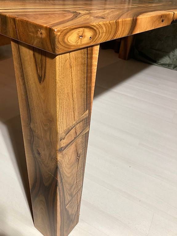 Tables: Tisch Nussbaum massiv epoxidharz – D'occasion à Ursenbach par drechsler 1