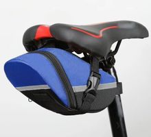 Fahrradsatteltasche mit Leuchtstreifen (Schwarz/Rot)