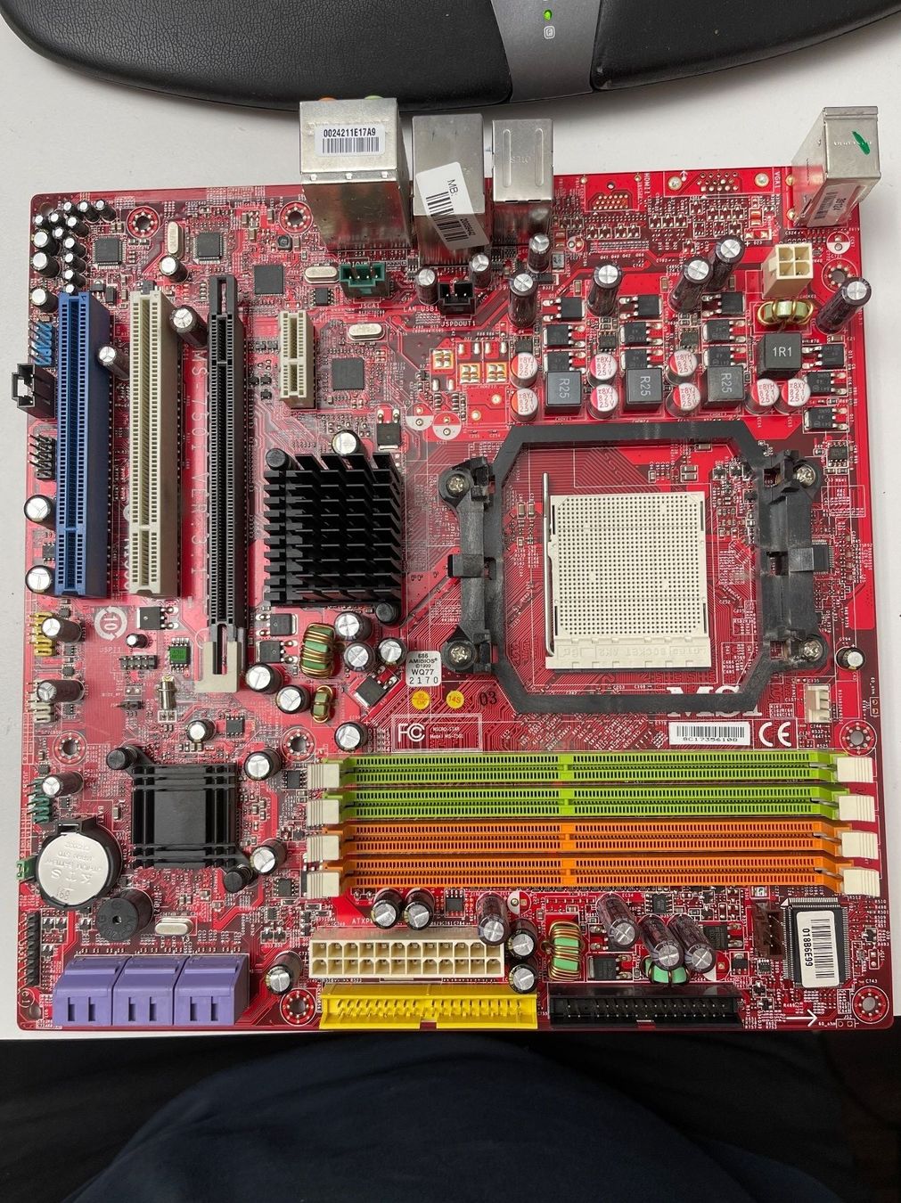 MSI Mainboards: MAINBOARD MSI MS-7501 – Gebraucht aus Ehrendingen von Sansav