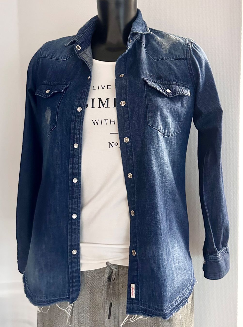 Blusen: TOP - Gr S MC LADY Jeanshemd blau – Gebraucht aus Rickenbach b. Wil von sunneschii_ 2