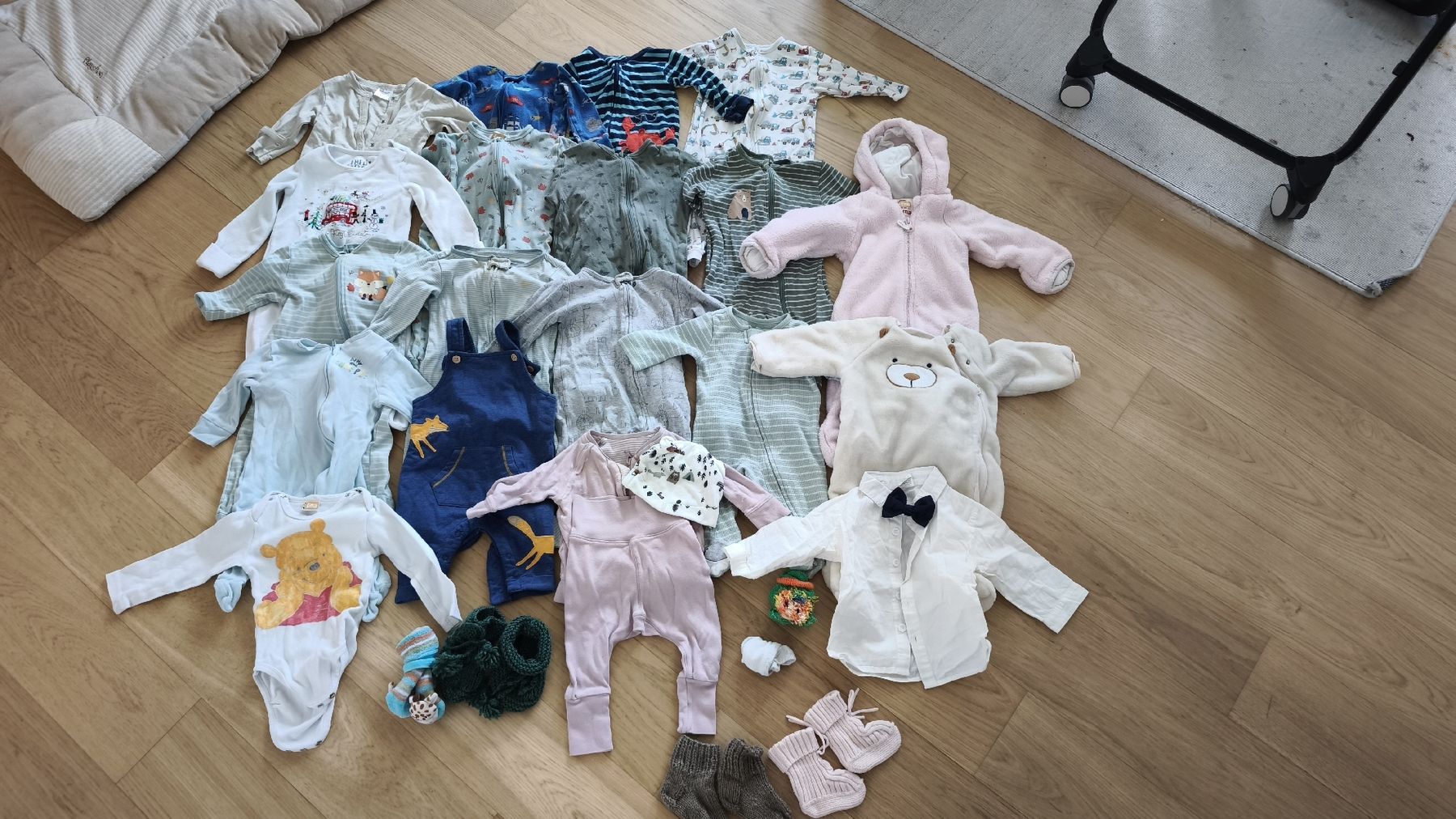 Lotti & Set di vestiti: Baby Kleider 3-6 monate – Nuovo (secondo la descrizione) da Zürich venduto da nel_xkg6