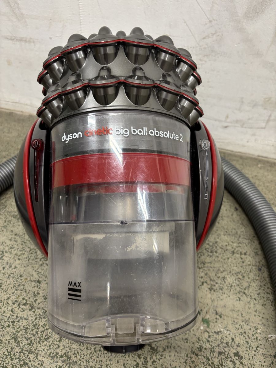 Dyson Staubsauger & Zubehör: Dyson Staubsauger – Gebraucht aus Zug von Deks 4