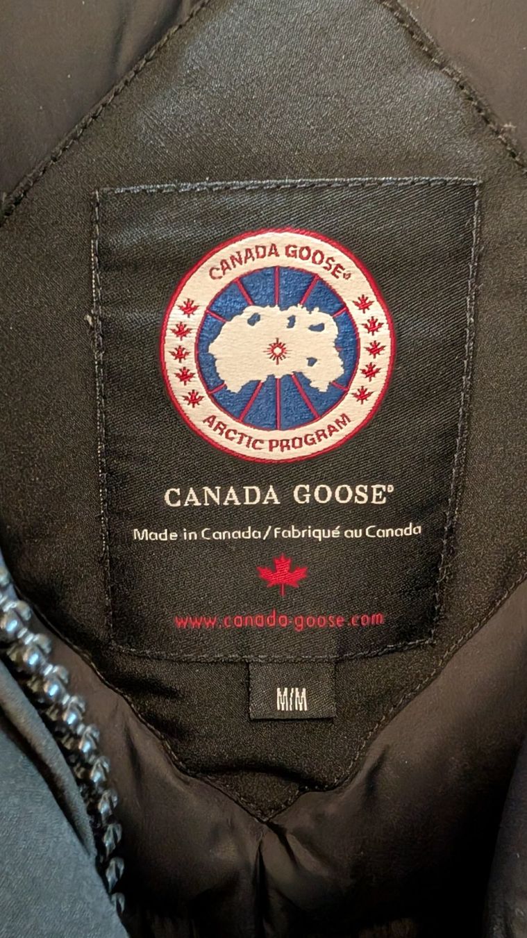 Canada Goose Giacche: Canada Goose Parka, schwarz, Grösse M – Usato da Rüfenacht BE venduto da mla_jmf8 7