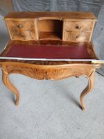BUREAU ANCIEN L.XV EN NOYER TRÈS BON ÉTAT AVEC 2 CLÉS D'ORIG