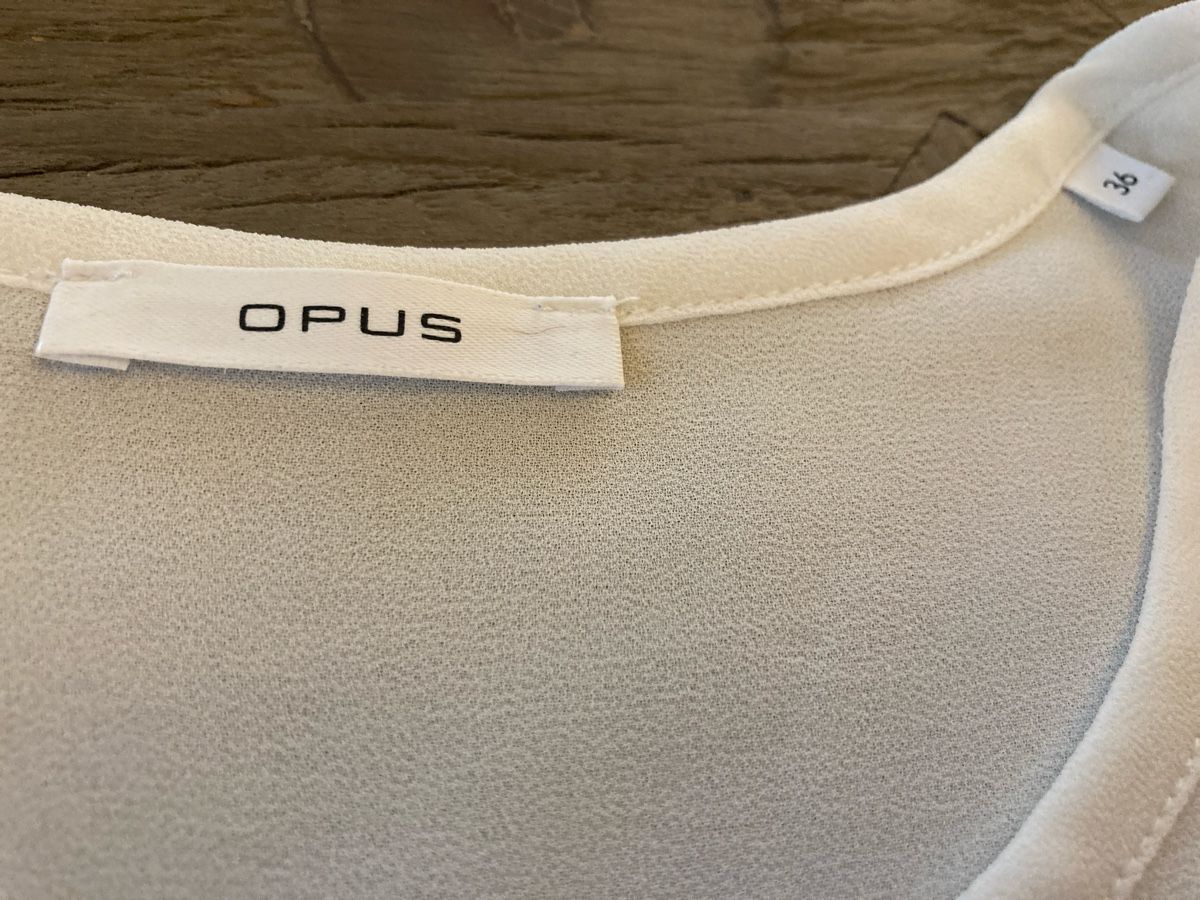 Opus T-shirt: OPUS Blusen-Shirt, Gr. 36, weiss – Usato da Wynau venduto da Sunshinee_77 2