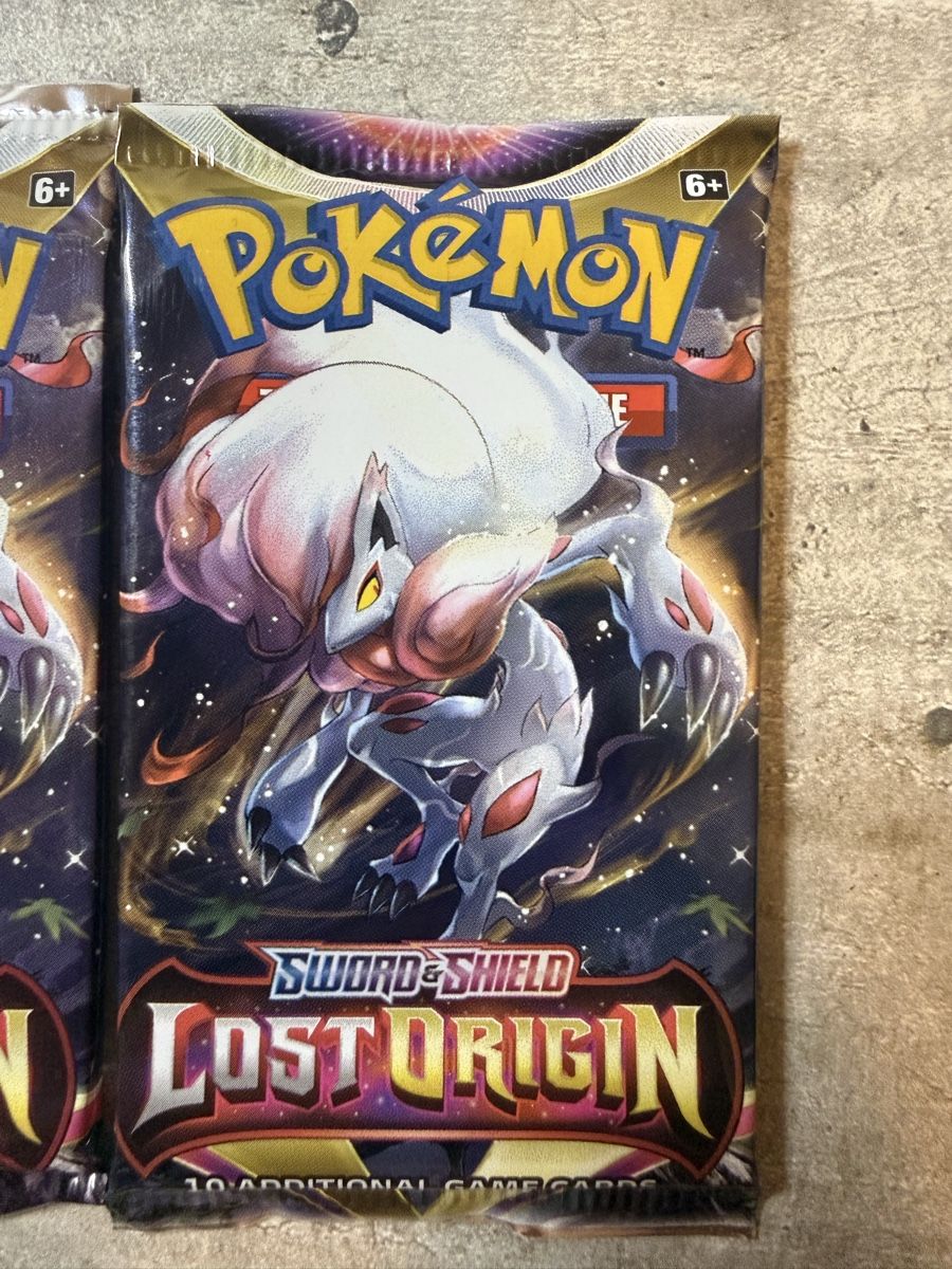 Pokémon Sammelbilder & Trading cards: 3x Lost Origin booster packs sealed ENG – Neu und originalverpackt aus Gandria von PokeBrothersCH 4