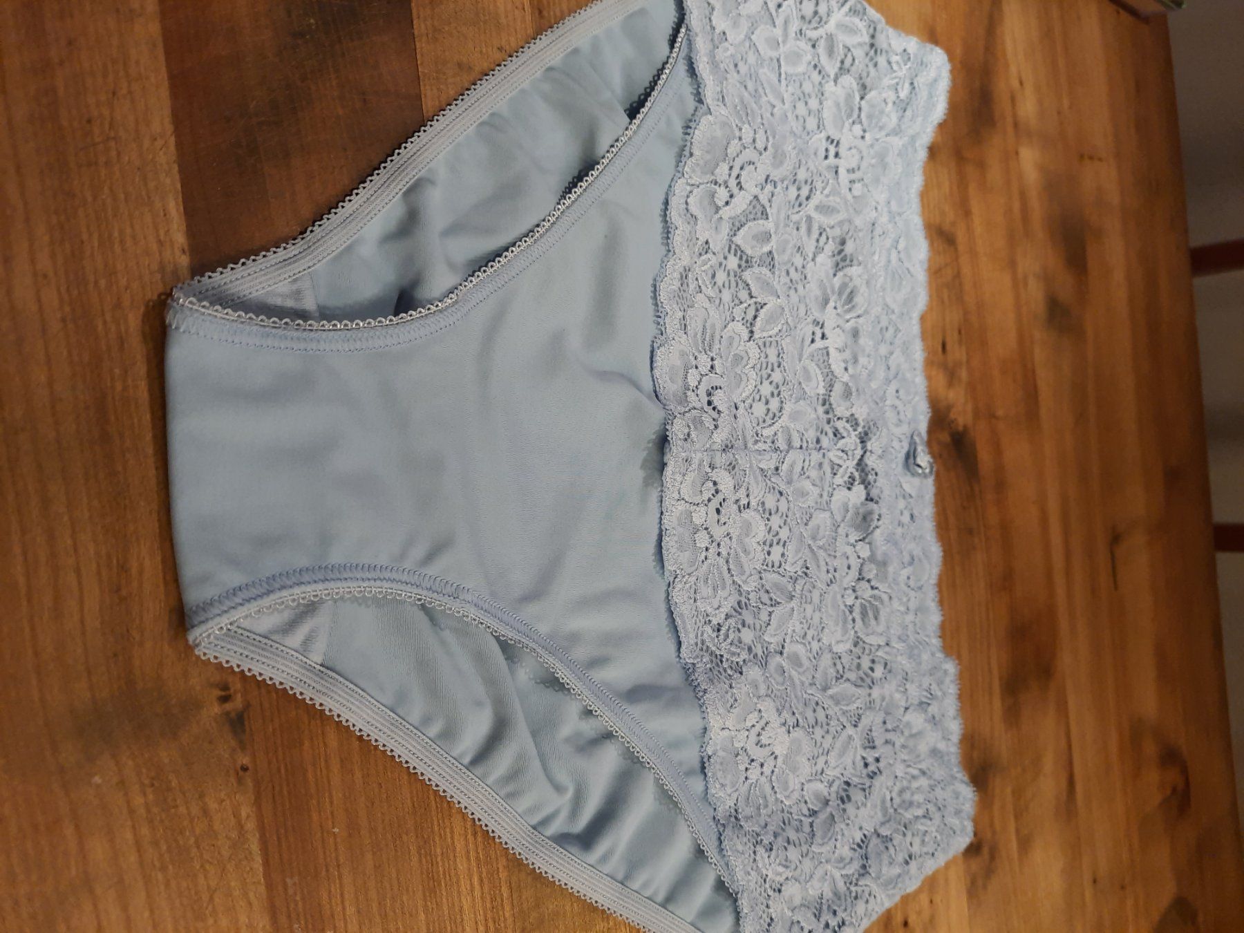 Altra biancheria intima: hellblaues, elastisches BH- Hemd und Spitzenslip – Usato da Busswil BE venduto da balu37 4