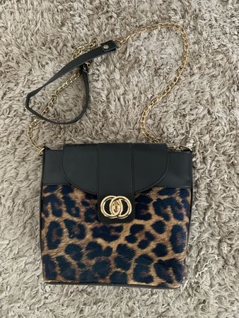 Elegante Damenhandtasche Leopard-Print Goldkette