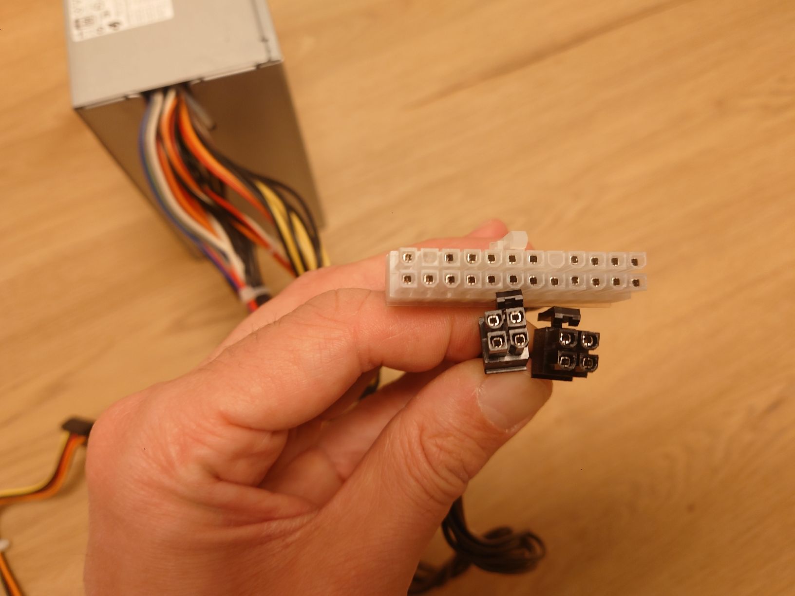 Dell Custodie: Dell AC460EGM-00 Netzteil - 460Watt – Usato da Zürich venduto da Almohammed 2