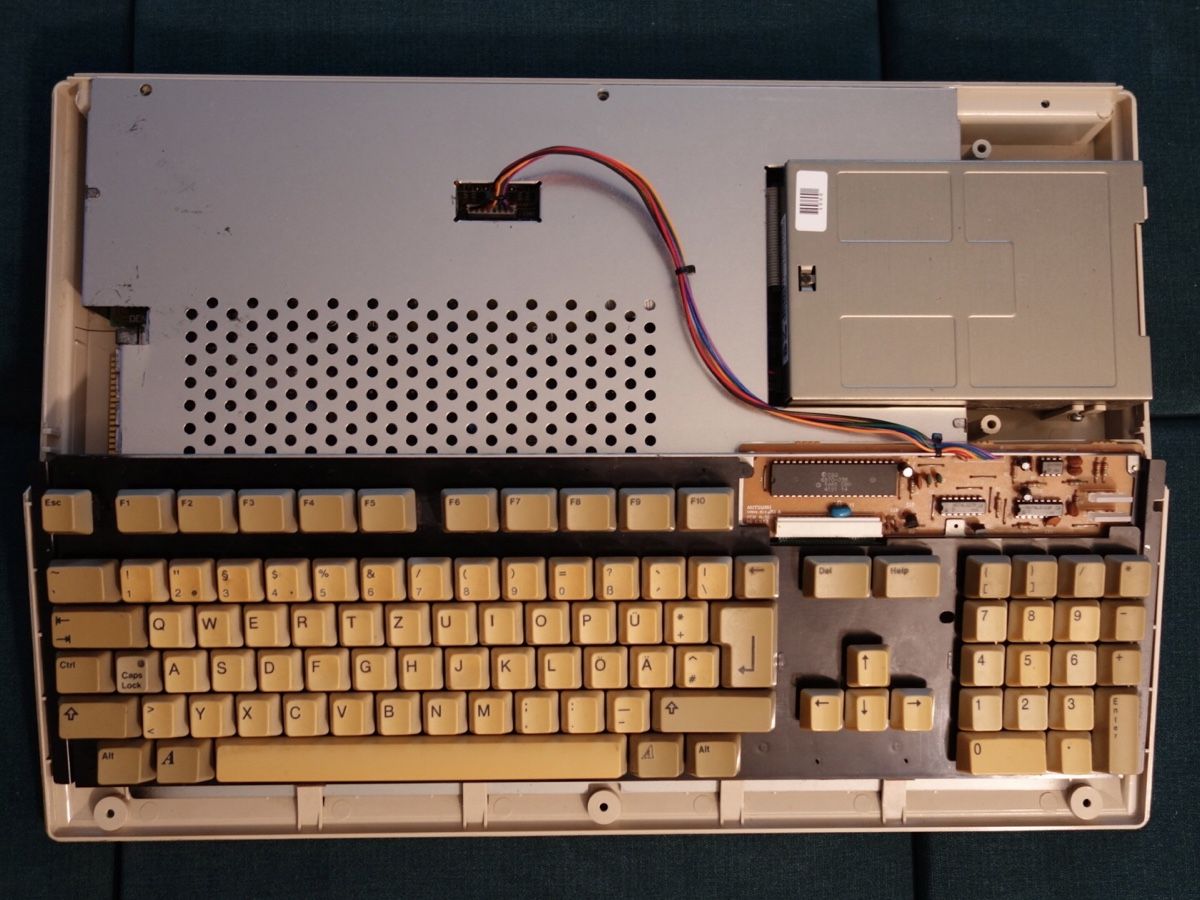 Commodore PCs: Commodore Amiga 500 – Gebraucht aus Bützberg von  7