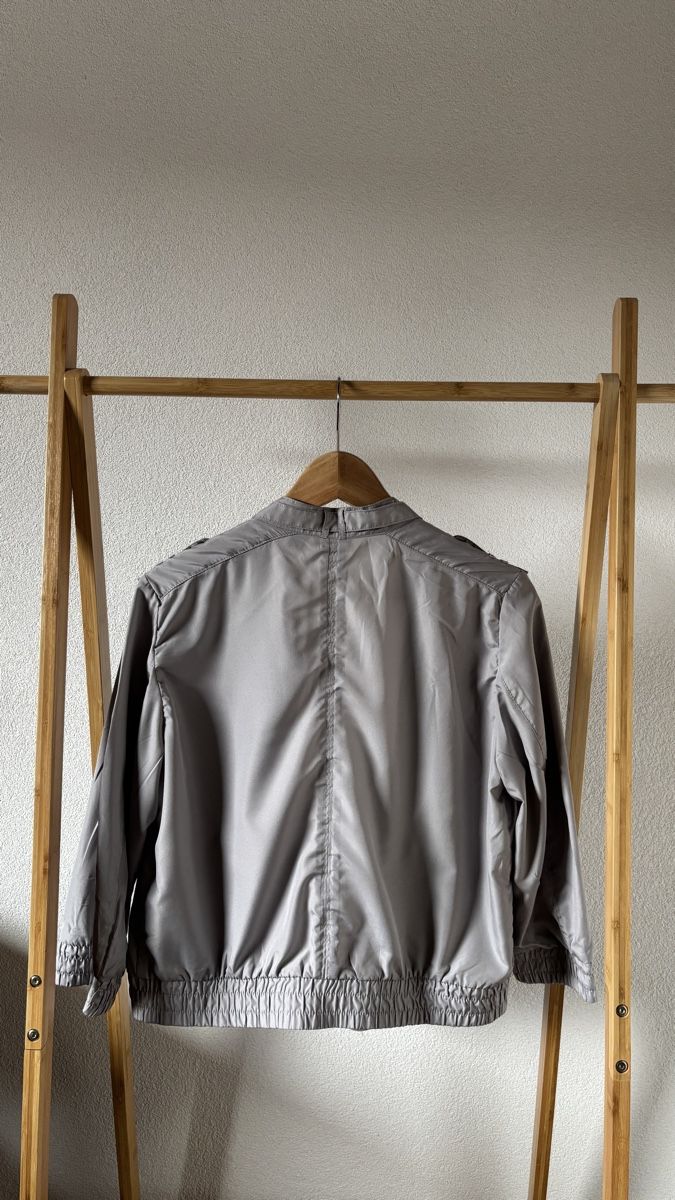 H&M Giacche: Jacke, hell gray, gr. 42 – Usato da Vilters venduto da Sidsel_M 2
