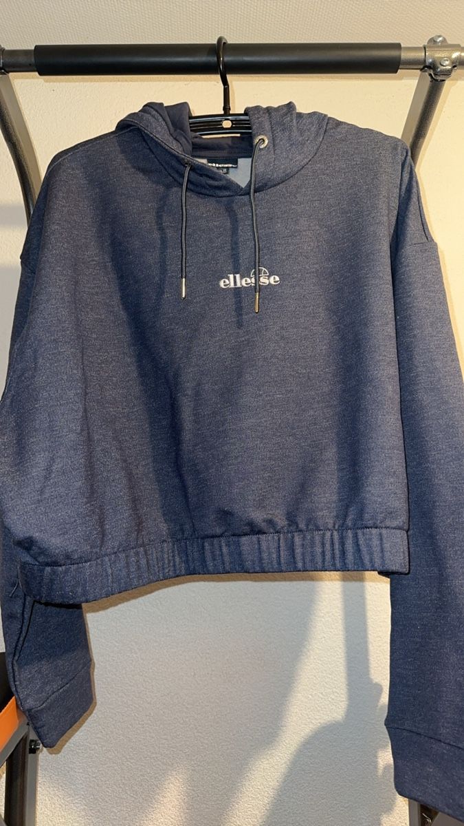 Ellesse Maglioni & Felpe: Ellesse Hoodie dunkelblau – Nuovo (secondo la descrizione) da Oftringen venduto da tola19