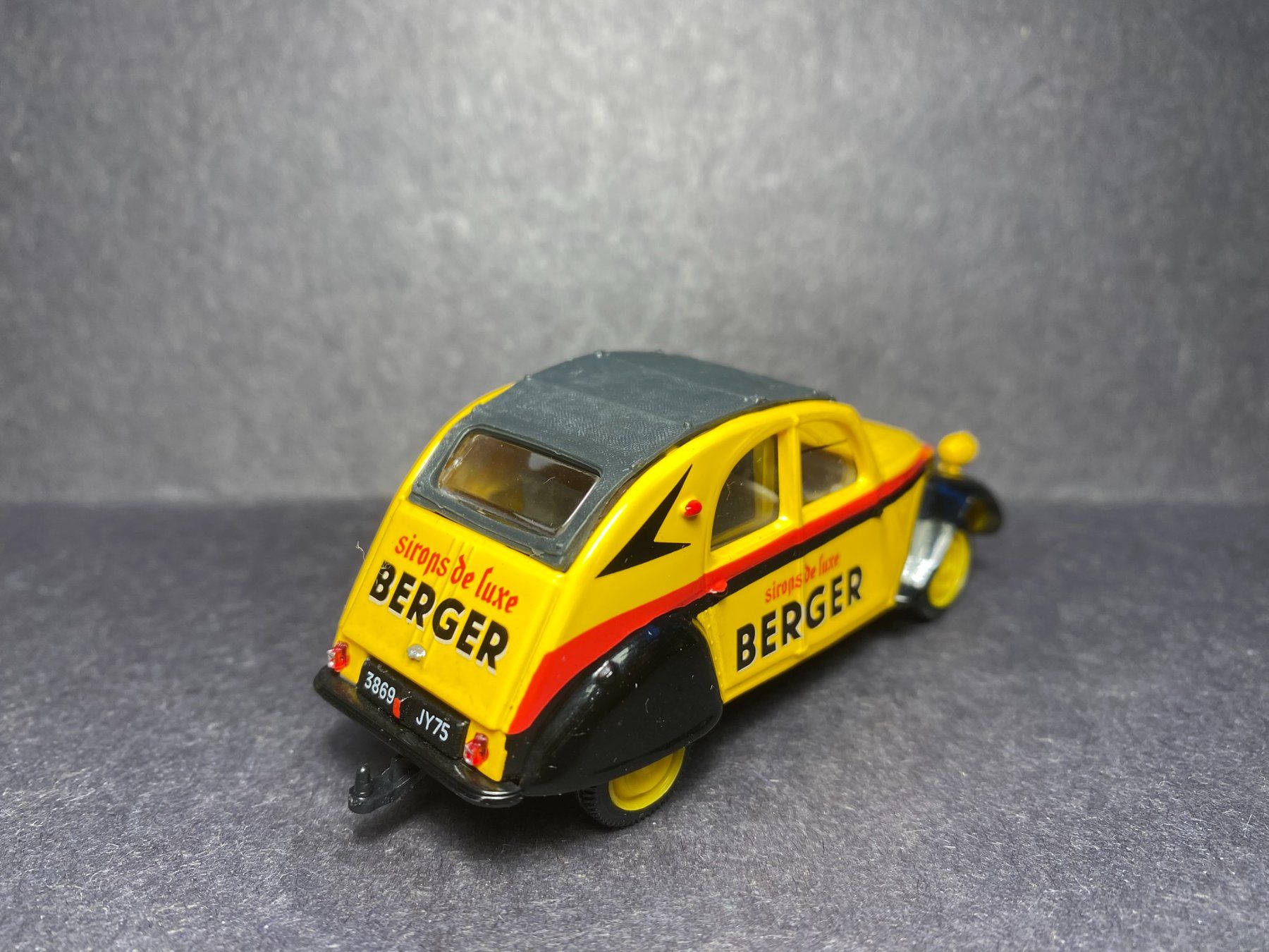 Norev Modellini d'auto: Citroën 2CV "Berger" 1958 - NOREV 1:43 – Usato da Spiez venduto da Mlandcruiser 4