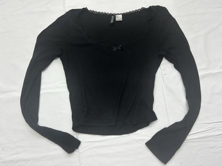 Damen Pullover schwarz Grösse M Divided guter Zustand