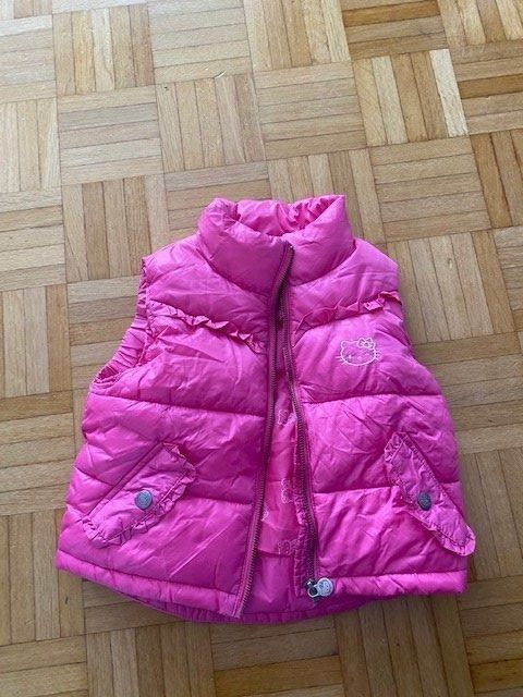 H&M Jacken & Mäntel: Jacke Hello Kitty Steppjacke Gr. 98 – Gebraucht aus Emmen von Aribini