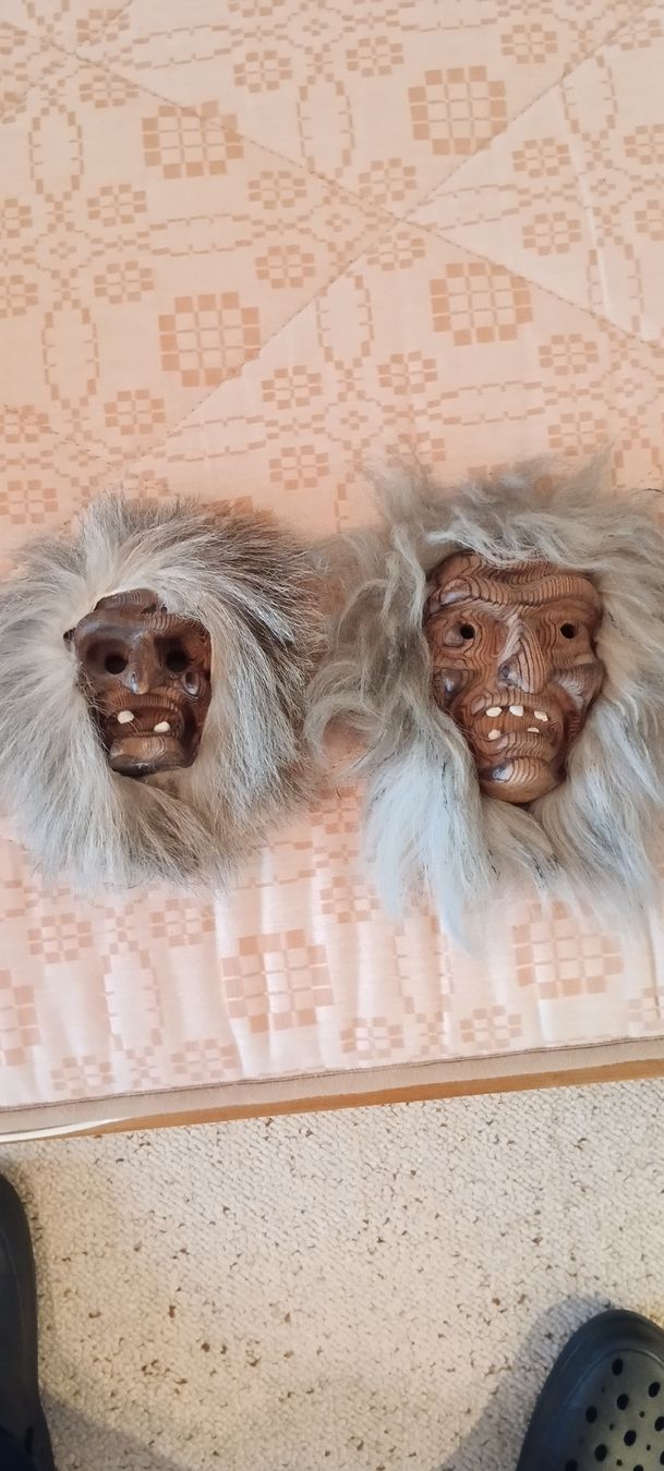 Maschere: Schweizer Holzmasken Tschäggättä  – Usato da Oberwil BL venduto da sar_wpw8 2