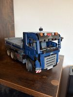 Camion benne LEGO Technic 42203 monté avec emballage