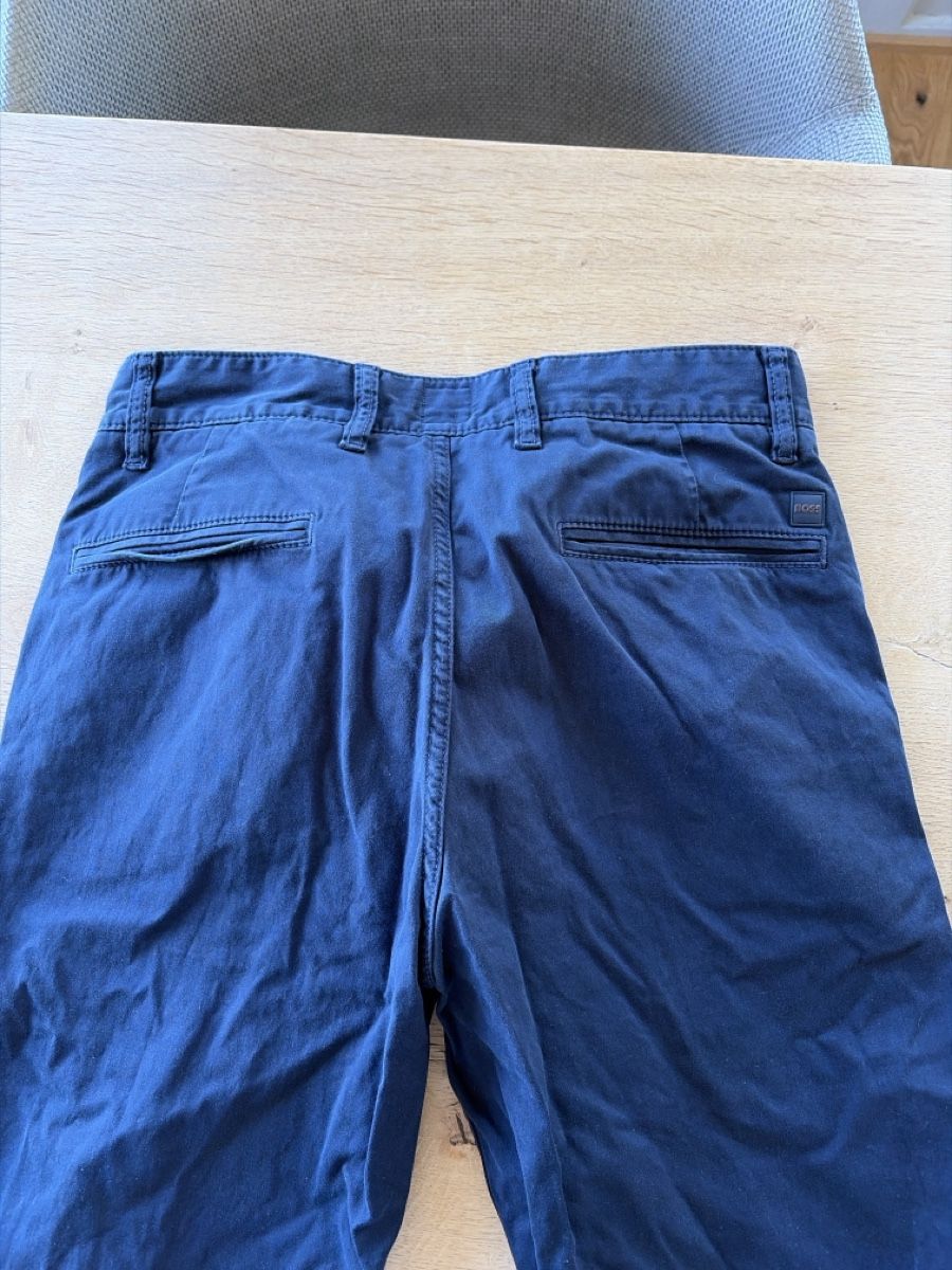 Hugo Boss Pantaloni: Boss Hose dunkelblau, 31/34 – Usato da speicher venduto da danicole 2