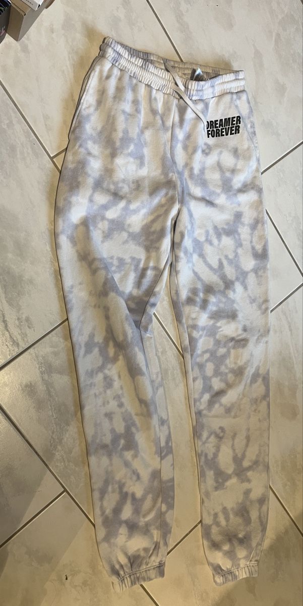 H&M Pantaloni: Trainerhose Grösse 170 – Usato da St.Pantaleon venduto da frodobi