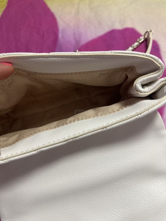 Guess Taschen für Damen: Weisse Handtasche von Guess mit Kette, neuwertig. – Neu (gemäss Beschreibung) aus Netstal von Queen37 3