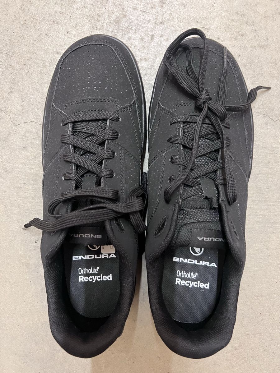 Endura Scarpe da uomo: Endura - Hummvee Flat Pedal Schuh – Nuovo (secondo la descrizione) da Zürich venduto da kasia.kosieradzka