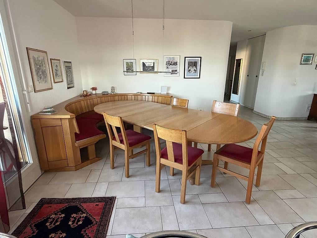 Panchine: Eckbank mit Tisch und Stühlen – Usato da Hittnau venduto da cel_97nd 1