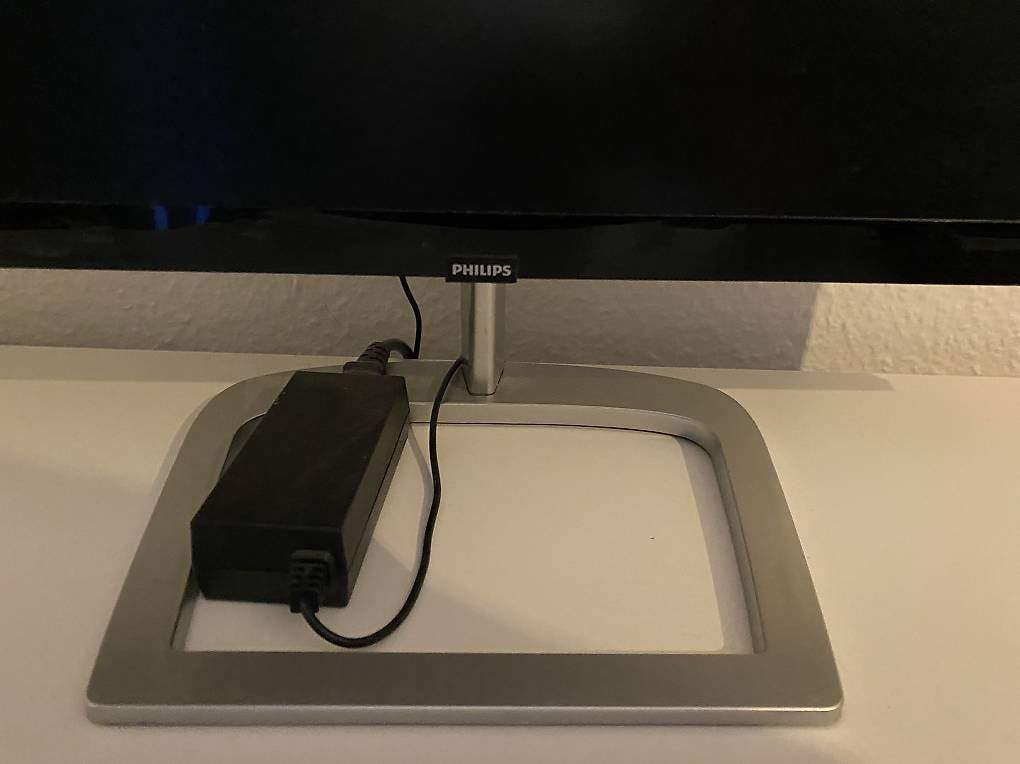Monitore: PC Bildschirm Philips 27Zoll  – Gebraucht aus Luzern von ann_t6wf 1