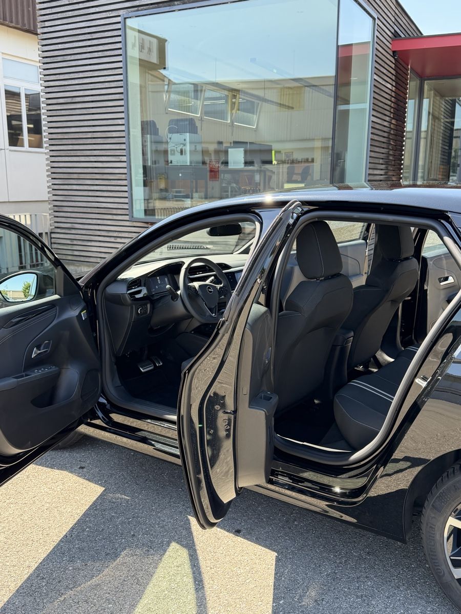 Opel Autos: Opel Corsa 1.2 – Gebraucht aus Luzern von LegacyMint 5